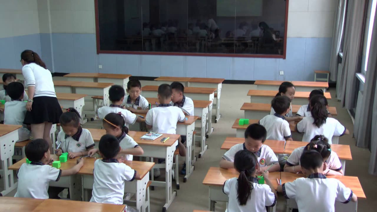 1.人教版数学三下《★制作活动日历》宁夏夏一等奖