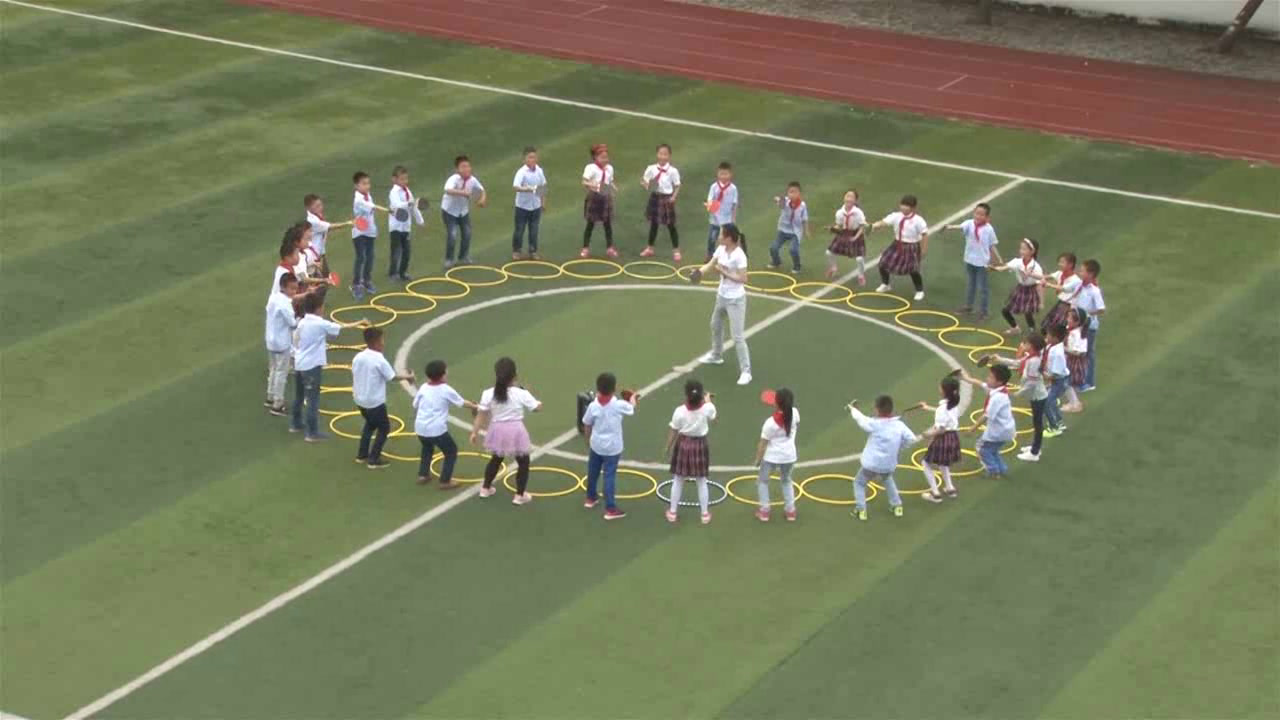 1.人教2011版体育与健康一至二年级《三、乒乓球游戏》安徽省市一等奖
