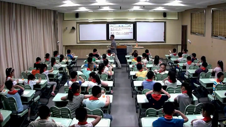 1.人教2011版体育与健康一至二年级《3．饮水有益健康》全国一等奖