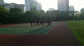 2.人教2011版体育与健康一至二年级《1.基本手型与基本手法》江苏省市一等奖