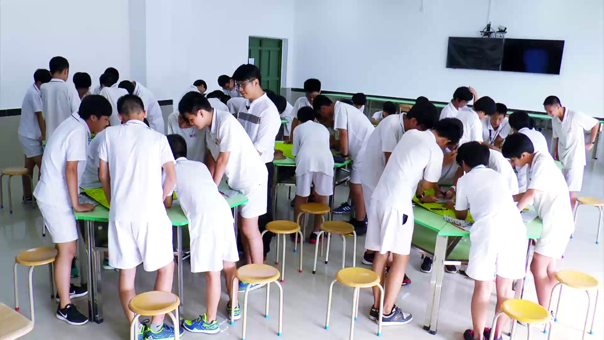 人教版英语八上Unit 1《Section B 3a—4 Self，》广东廖老师-全国一等奖