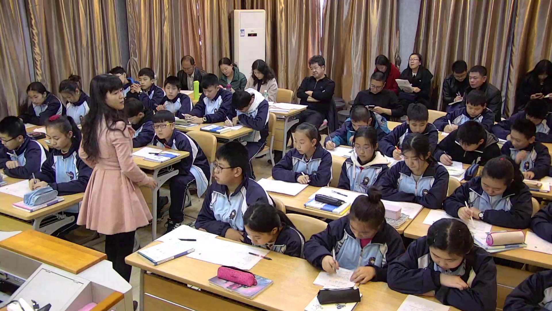 北师大版数学七上《5多边形和圆的初步认识》辽宁朱老师-全国一等奖