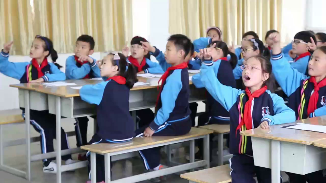 人音版音乐二上《演唱云》安徽周老师-市一等奖