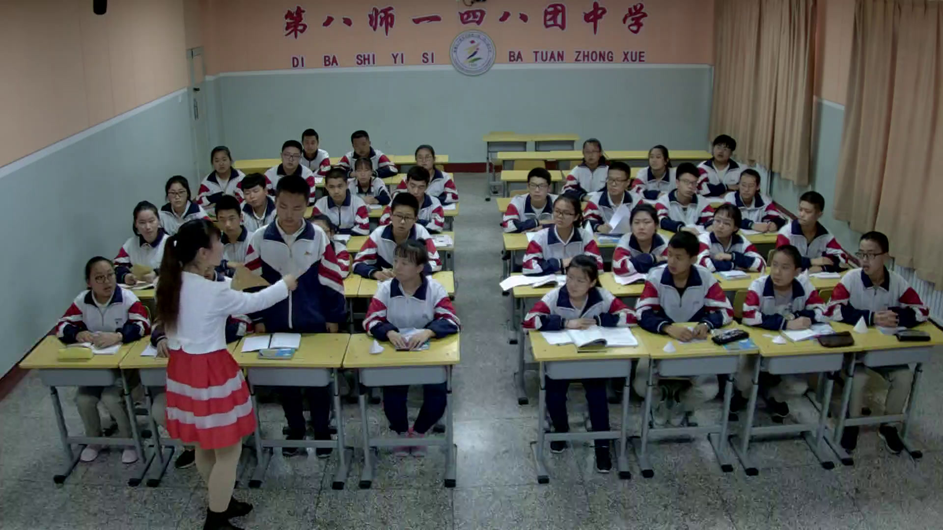 人教版数学九上《计算圆锥的侧面积和全面积》新疆庄老师-省一等奖
