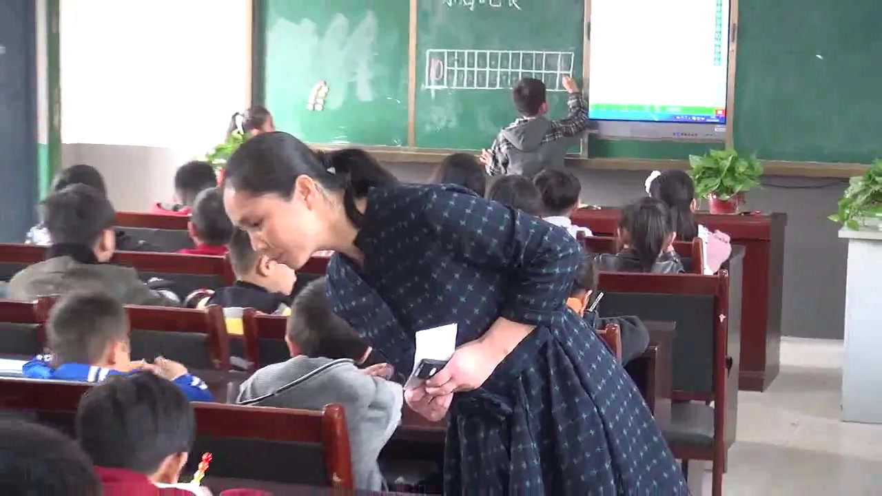 北师大版数学一上《小鸡吃食》安徽符老师-市一等奖