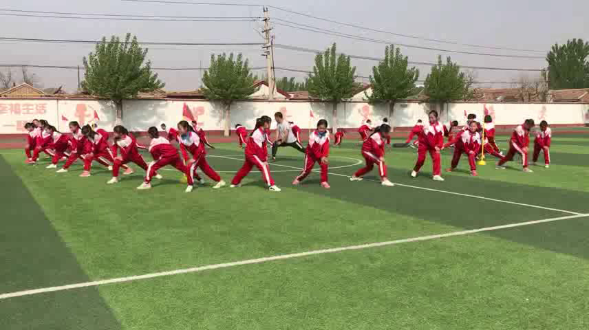 人教2011版体育与健康五至六年级《7.多种形式的接力，》天津市杨老师-全国一等奖