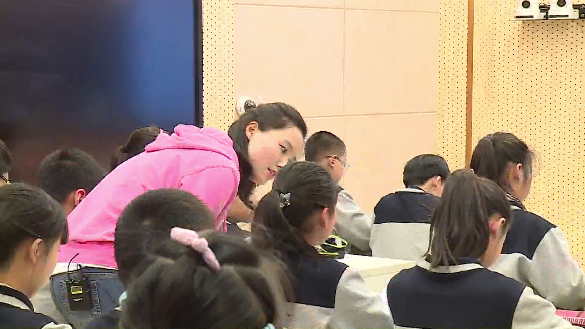 苏教版数学四上《1、统计表和简单的条形统计图》江苏朱老师-全国一等奖