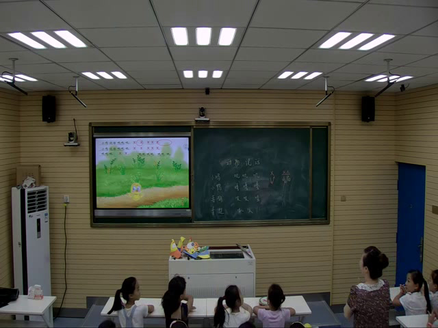 人教版音乐二上《唱歌　动物说话》安徽刘老师-市一等奖