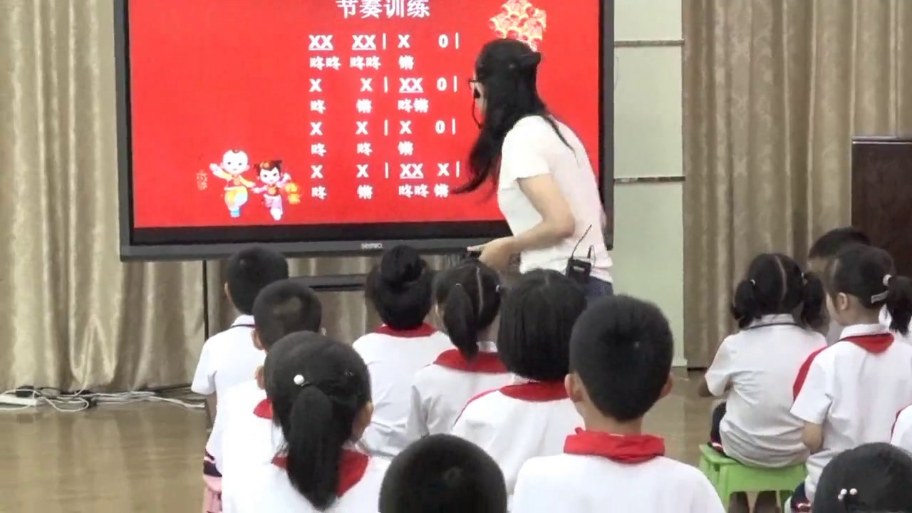 人教版音乐二上《选唱　过新年》福建唐老师-县级优课