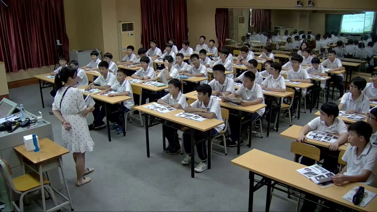 岭南社版美术八下《7瞬间的表情》广东梁老师-县级优课