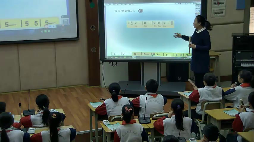 花城粤教版音乐五上《学吹竖笛（三）》广东马老师-县级优课