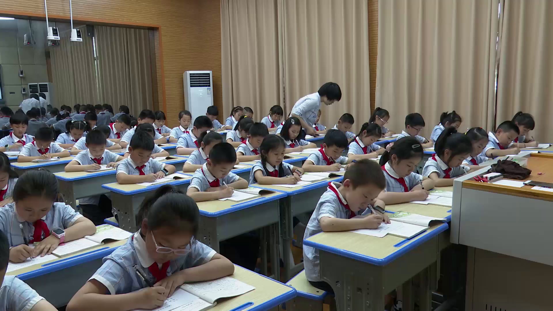 部编版小学语文三下《3荷花》浙江黄老师-省一等奖