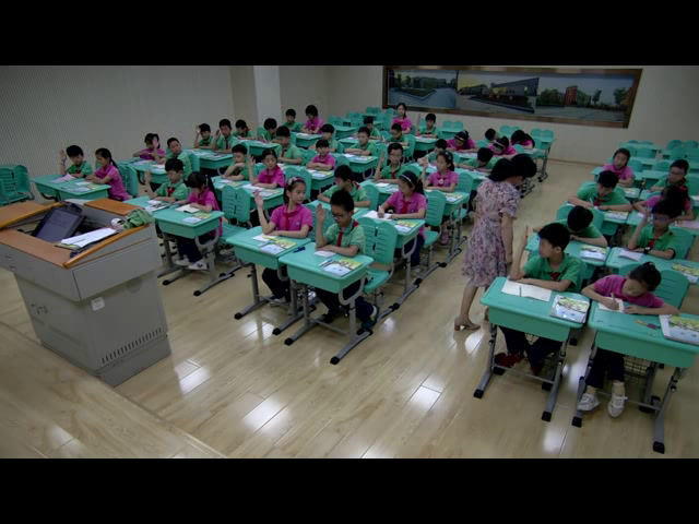 苏教版数学四下《7、乘法运算律练习》安徽张老师-省一等奖