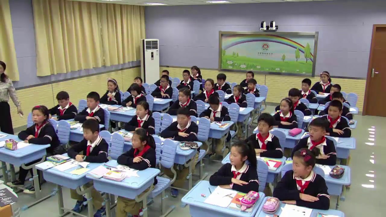 苏教版数学四下《5、等腰三角形和等边三角形》安徽李老师-市一等奖