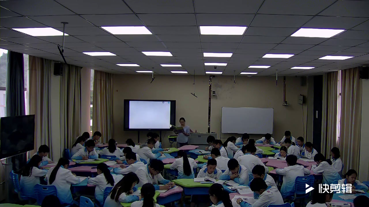 外研版英语必修4 Module 3《Writing》贵州汪老师-省一等奖