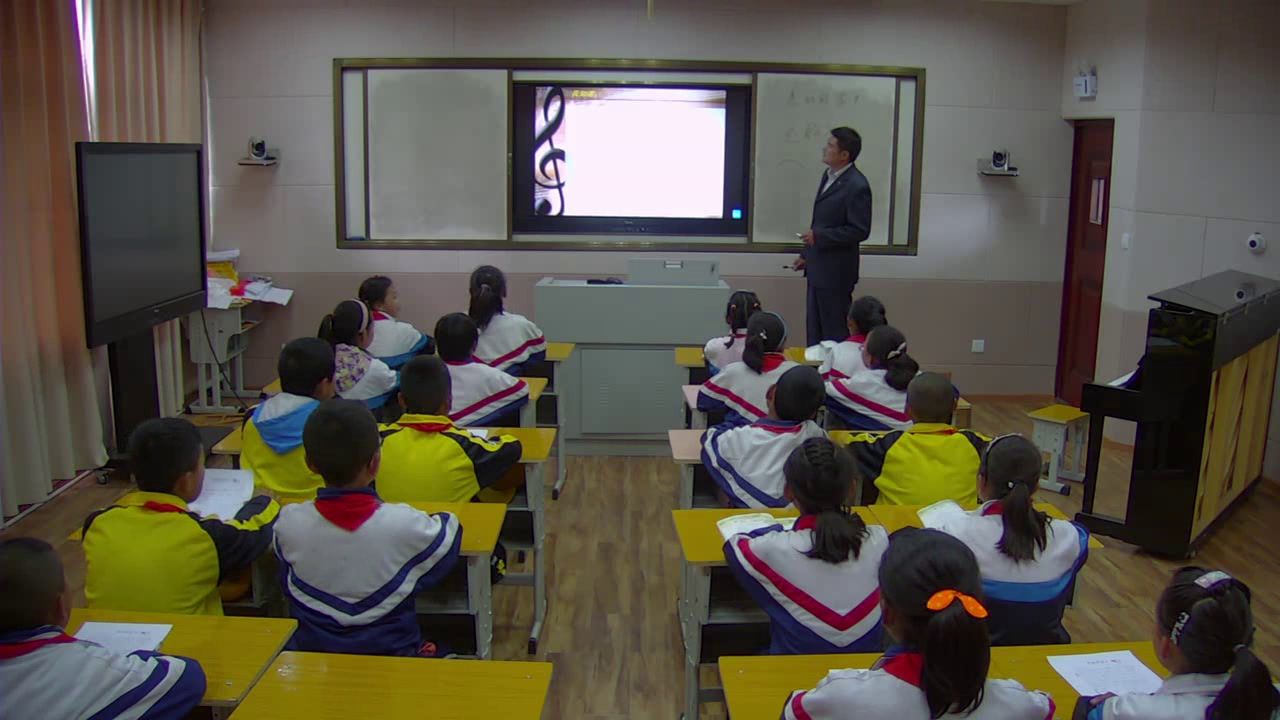 人教版音乐五下《美丽的家乡》西藏许老师-市一等奖