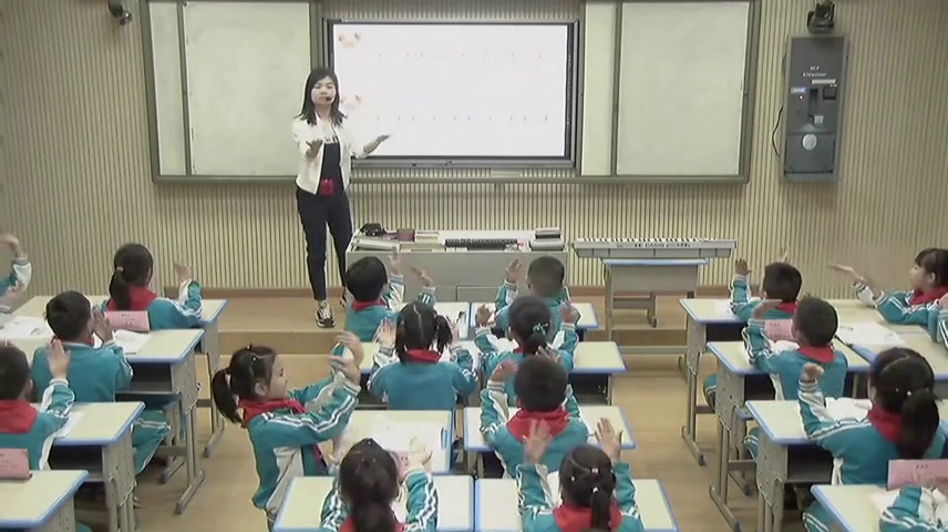 湘文艺版音乐二下《（歌表演）螃蟹歌》湖北李老师-全国一等奖