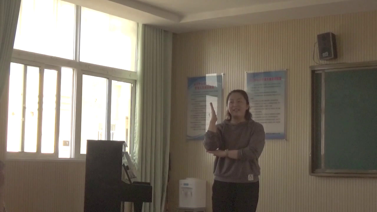 苏少版音乐四下《唱五月的夜晚我们的田野》江苏尹老师-市一等奖