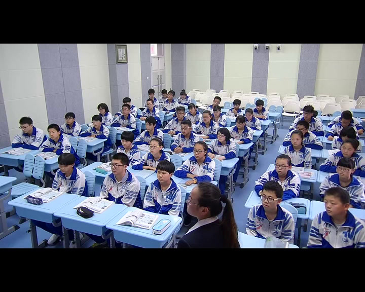冀教版英语八下《Lesson 41 A Class of the World》甘肃张老师-市一等奖