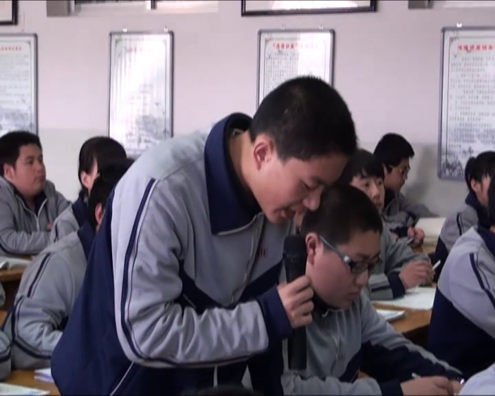 冀教版英语八下《Lesson 45 Let’s Sort Garbage》甘肃窦老师-市一等奖