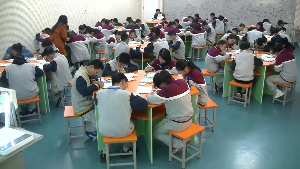 苏科版数学七上《用表格解决问题》江苏薛老师-县级优课