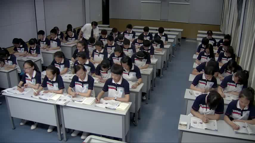 外研版英语七上《Unit2 I'm Wang Lingling and I'm thirteen years old.》陕西张老师-全国一等奖