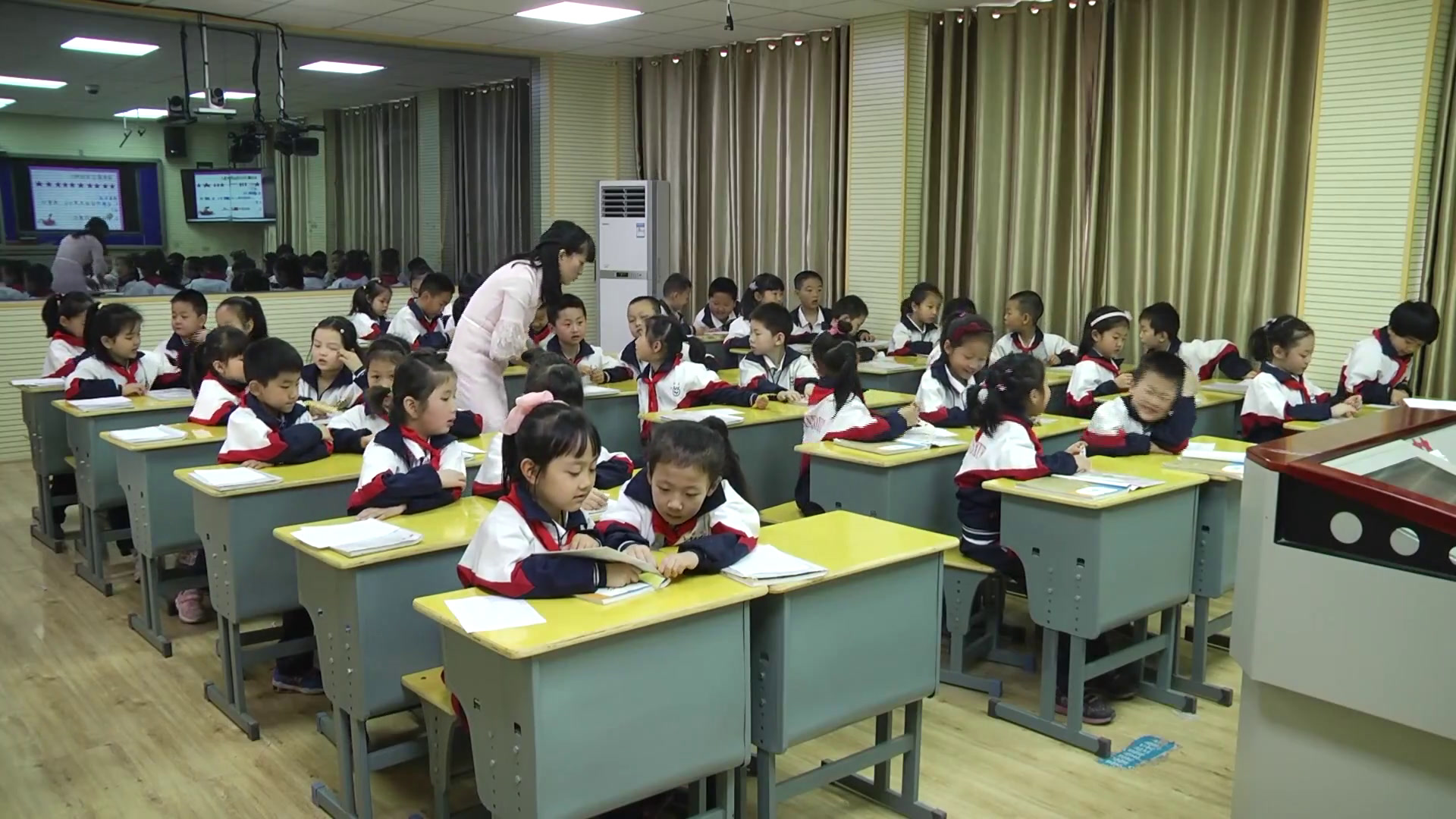 2.人教版数学一下《解决问题》全国一等奖