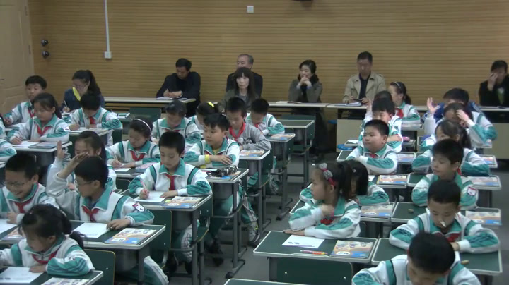 2.人教版数学三下《解决问题（连除）》全国一等奖
