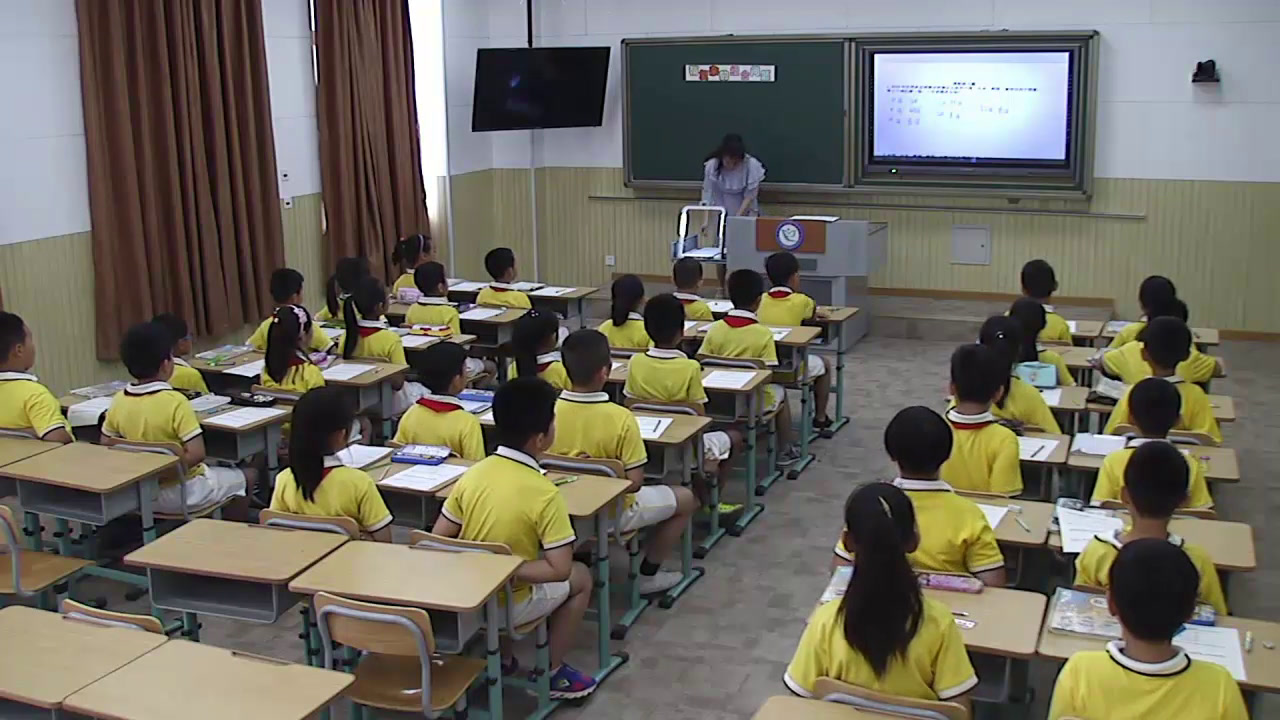 1.人教版数学三下《稍复杂的组合问题》全国一等奖
