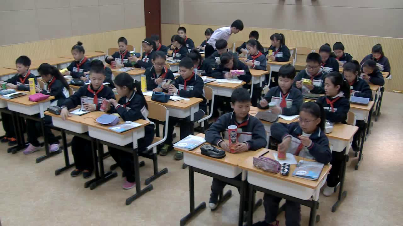 2.人教版数学六下《圆柱的认识》全国一等奖