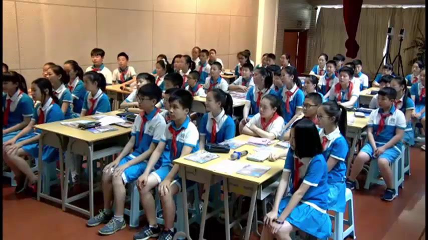 2.人教版数学六下《图形的放大与缩小》全国一等奖