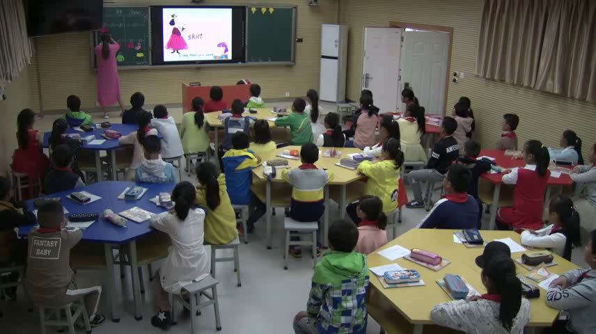 2.人教（PEP)英语（吴欣主编）四下《Unit 5 My clothes - part A》国家级优质课