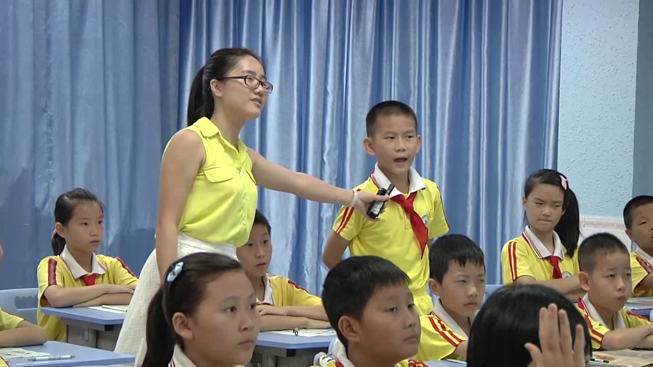1.人教（PEP)英语（吴欣主编）四下《Unit 4 At the farm - part A》国家级优质课