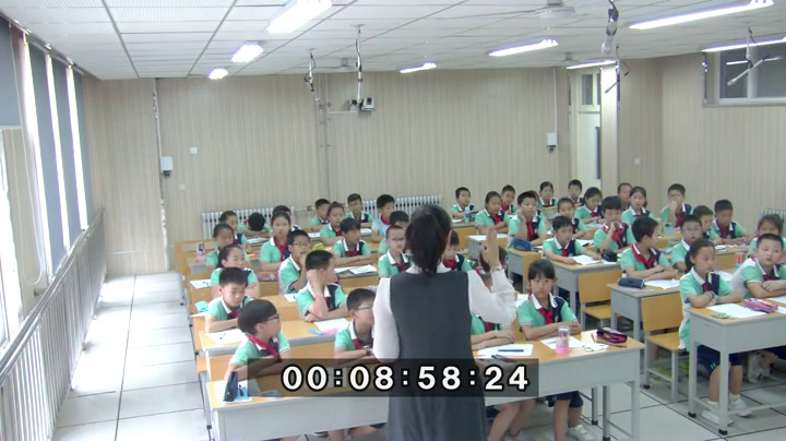 2.人教(PEP)英语（吴欣主编）四下《Unit 5 My clothes - part B》陕西省省级优课