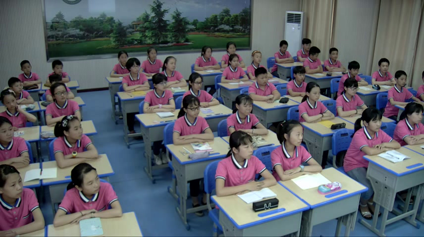 1.人教版体育七年级《每天坚持一小时体育锻炼》湖北省市级优课