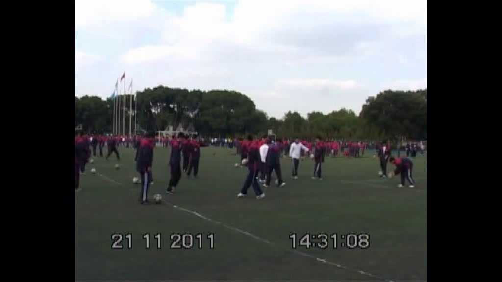 1.人教版体育七年级《简单战术配合》内蒙古省级优课