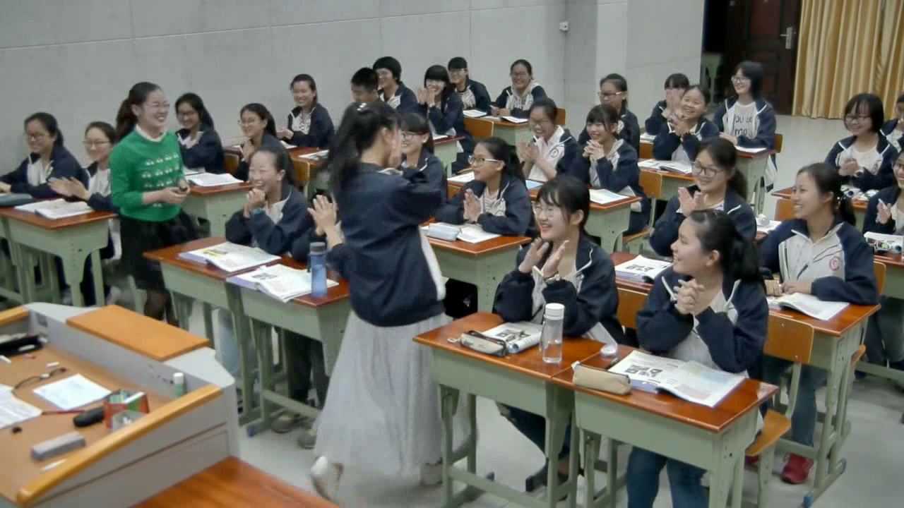 2.人教版英语必修4 Unit4《Using LanguageⅠ》江西省省级优课