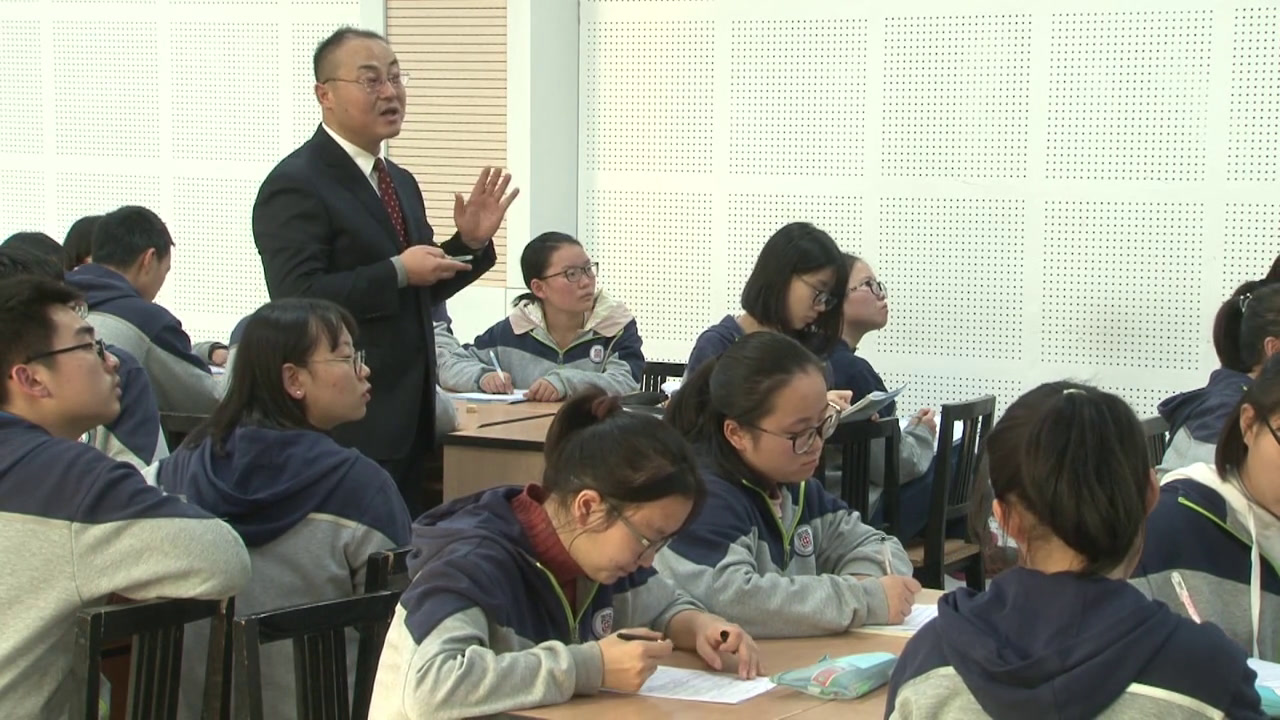 2.人教版英语必修5 Unit4《Using LanguageⅡ》陕西省省级优课