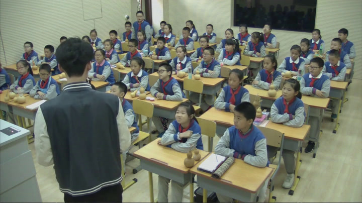 1.人美2011版美术五下《21.葫芦娃葫芦画》全国一等奖