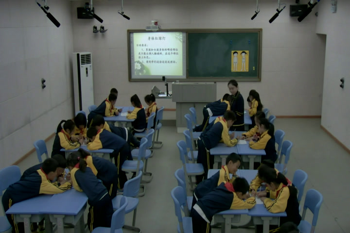 3.小学心理健康教育1-6年级《男生女生大不同》湖南省省一等奖