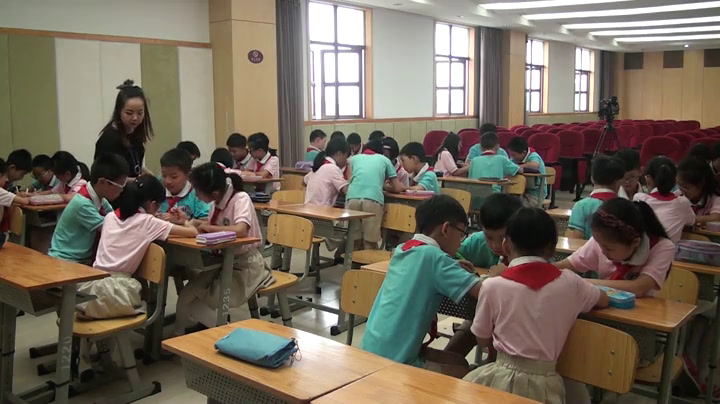 1.小学心理健康教育1-6年级《男生女生大不同》全国一等奖