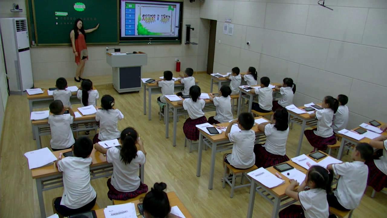 2.北师大数学一下《开会啦》全国一等奖