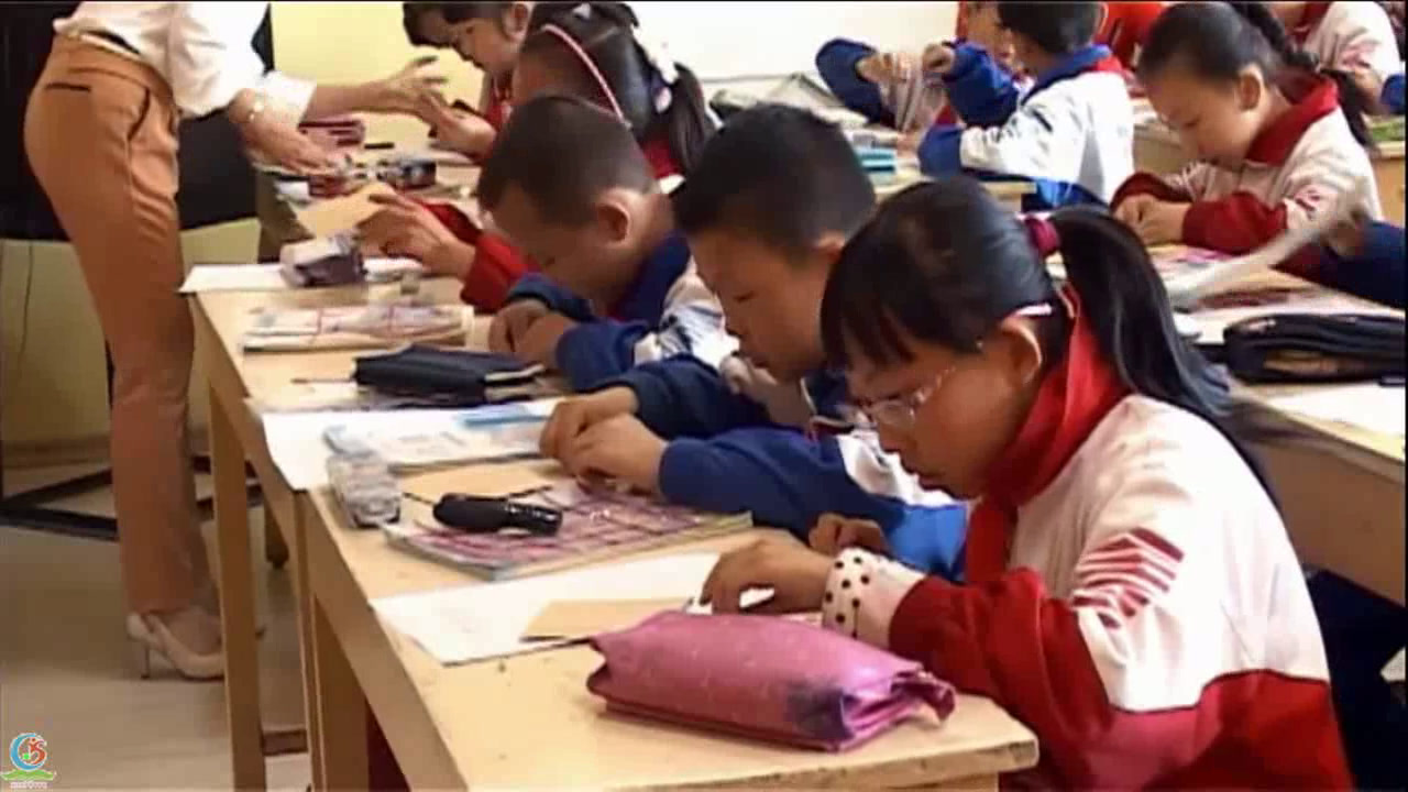 1.北师大数学三下《面积单位》全国一等奖