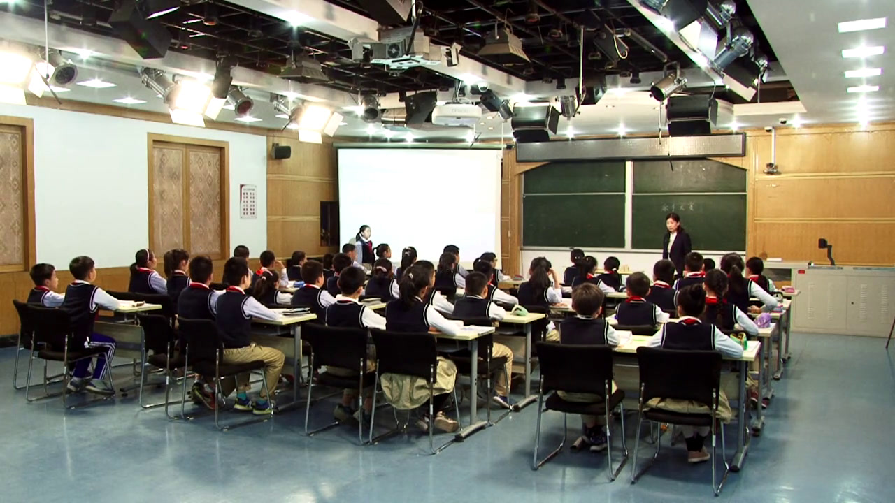 1.北师大数学四下《歌手大赛》全国一等奖