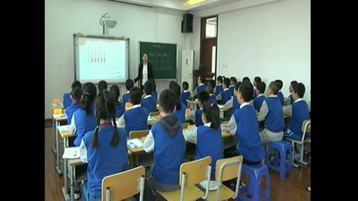 1.北师大数学四下《小数的意义（三）》全国一等奖