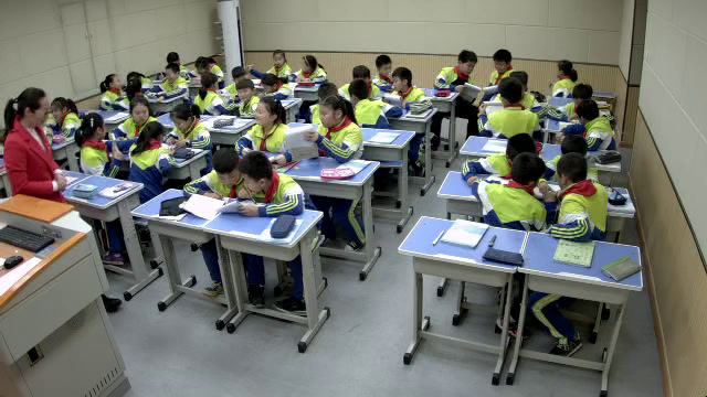 2.北师大数学四下《买文具》河南省省一等奖