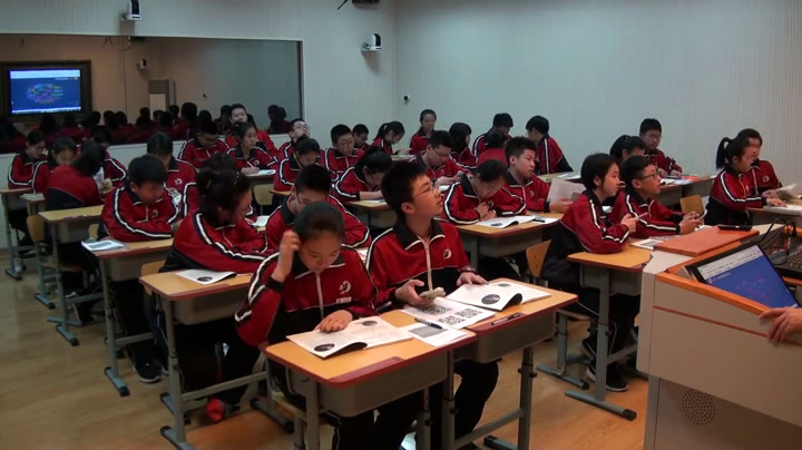 3.初中生物人教2011版八上《科学家的故事　林…》辽宁省省一等奖