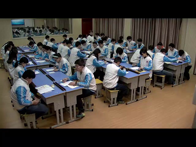1.人教2011版初中数学九下《相似多边形》湖北省一等奖