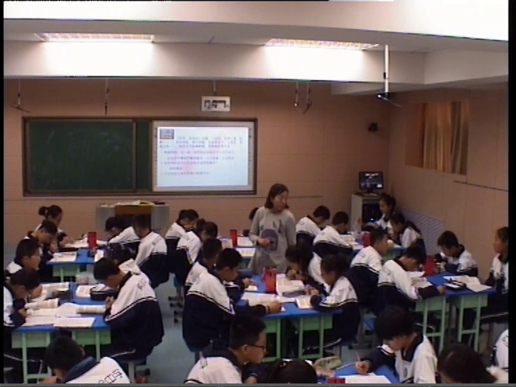 人教版历史七上《第11课西汉建立�…》全国一等奖
