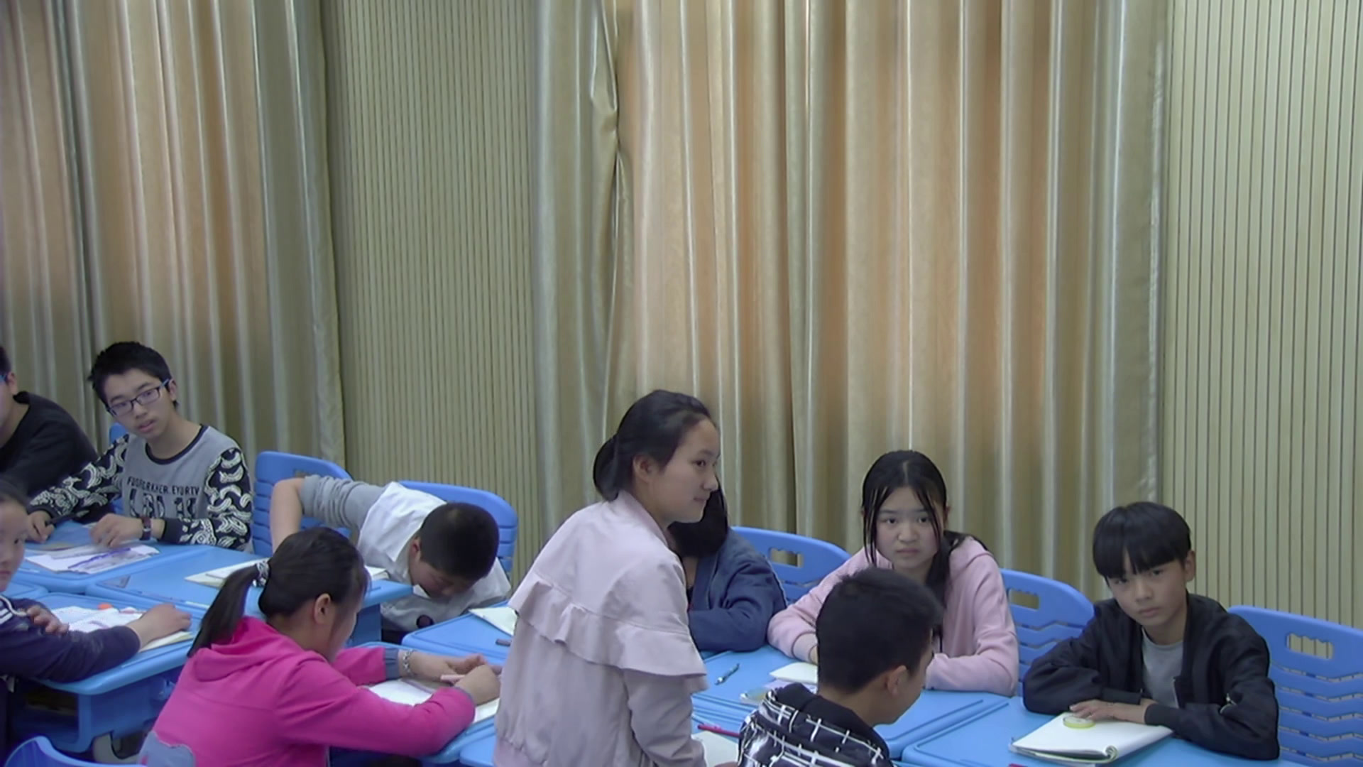 4.人教2011版初中数学八下《一次函数的图象与性质》湖北省市一等奖